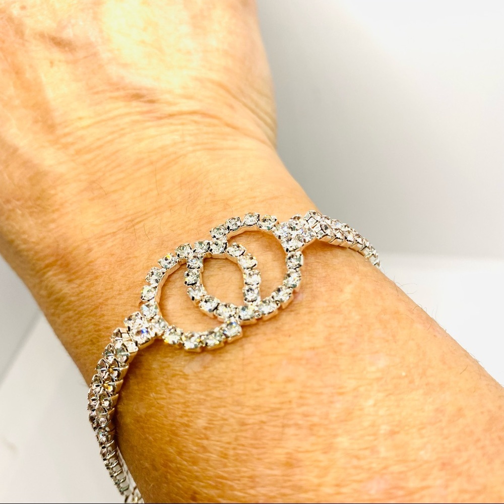 Anklet Crystal Forever Love set in Silver Tone. SUPER BRILLIANT AND SPARKLY! - Picture 3 of 11
